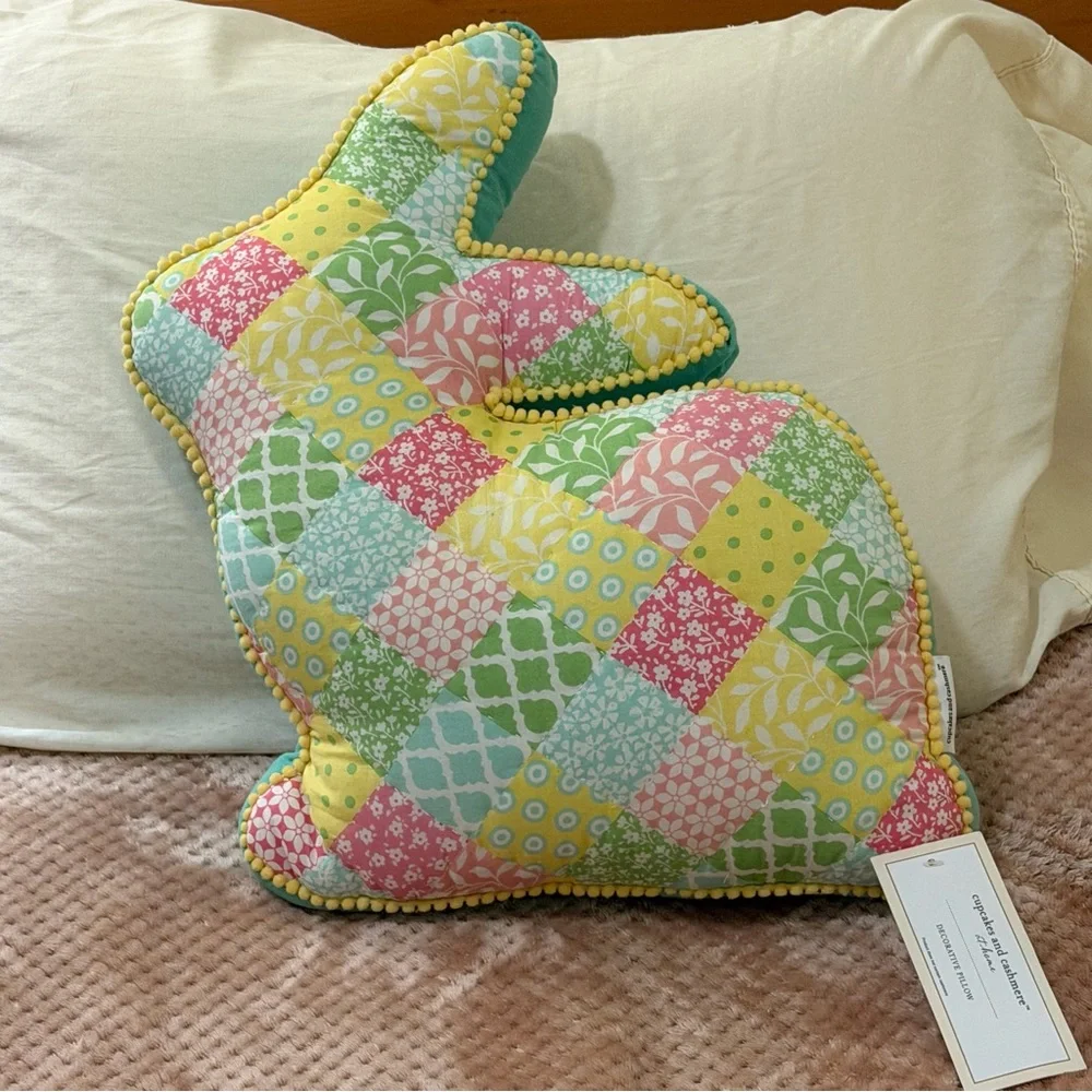 NWT Bunny Patchwork Decorative Pillow by Cupcakes and Cashmere 16”x 18”